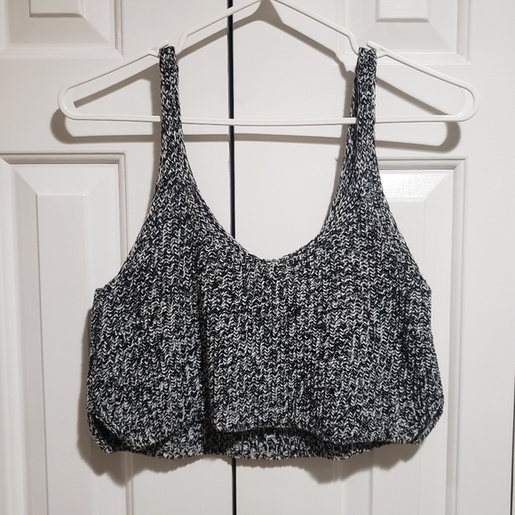 ARITZIA Talula Varrick Crop Knit Top Black and White Size XS - Picture 3 of 7